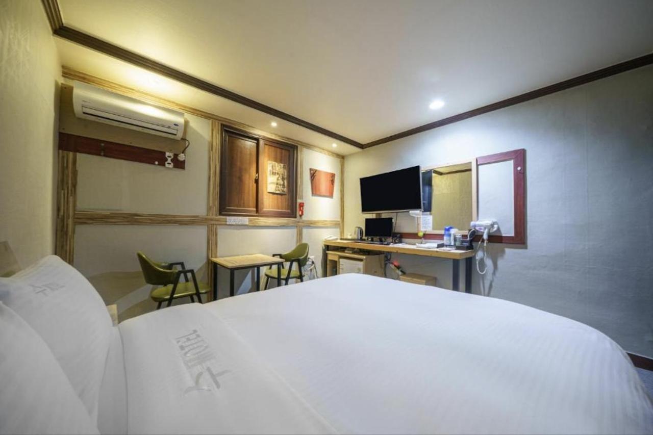 Motel Subiztel à Pohang Extérieur photo